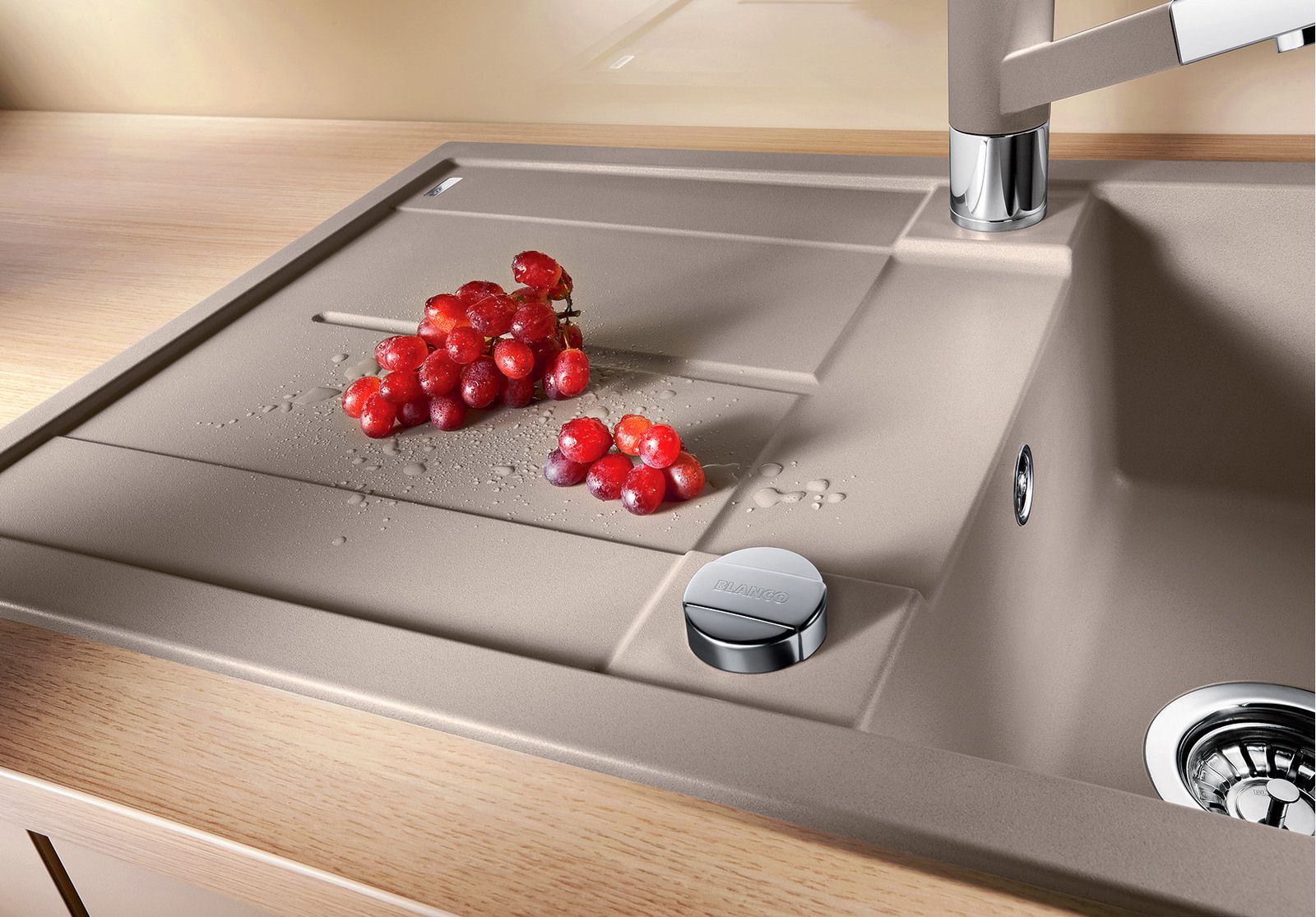 Кухонная мойка Blanco Metra 5S Silgranit Black 525918