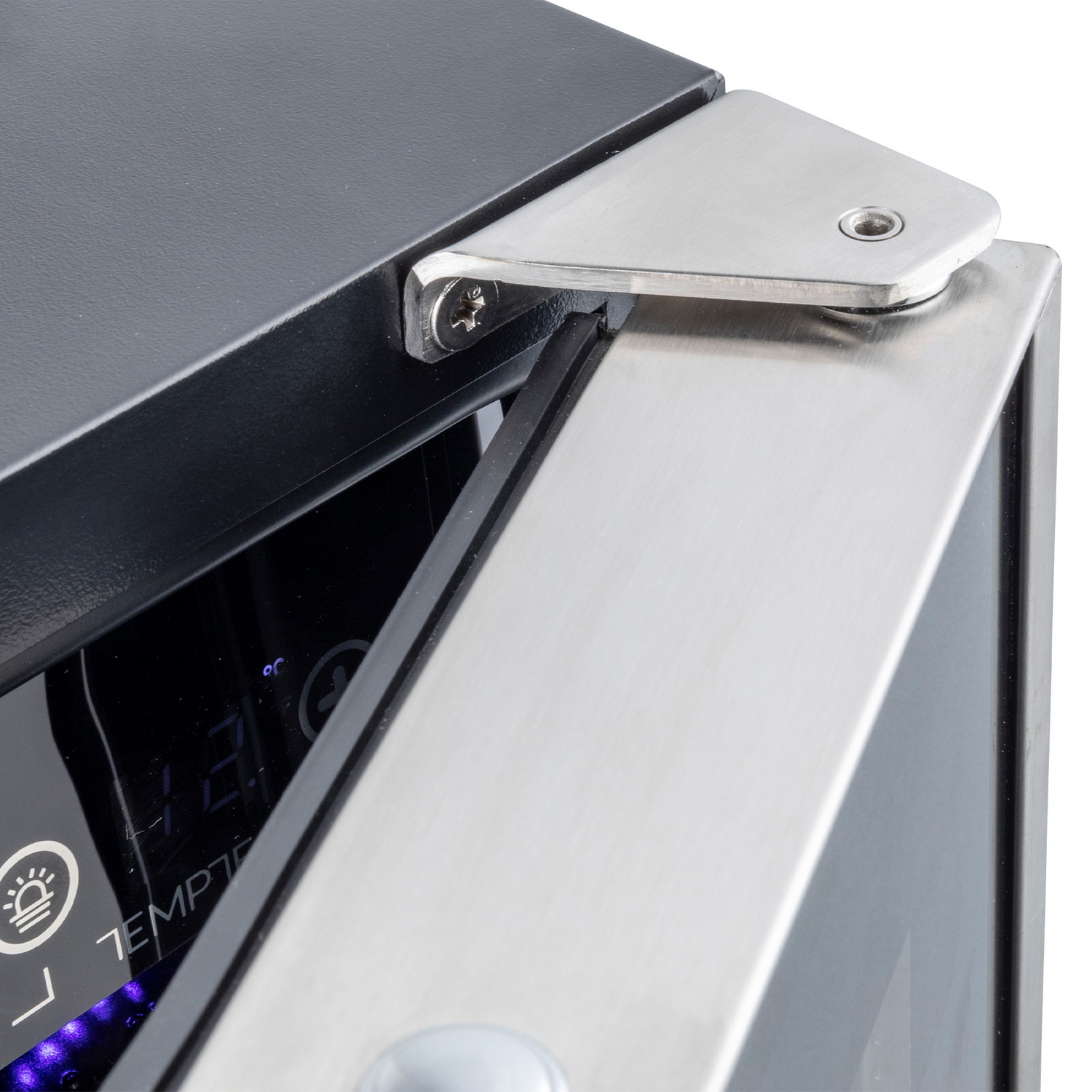 Винный шкаф Temptech WPQ15SCS Premium