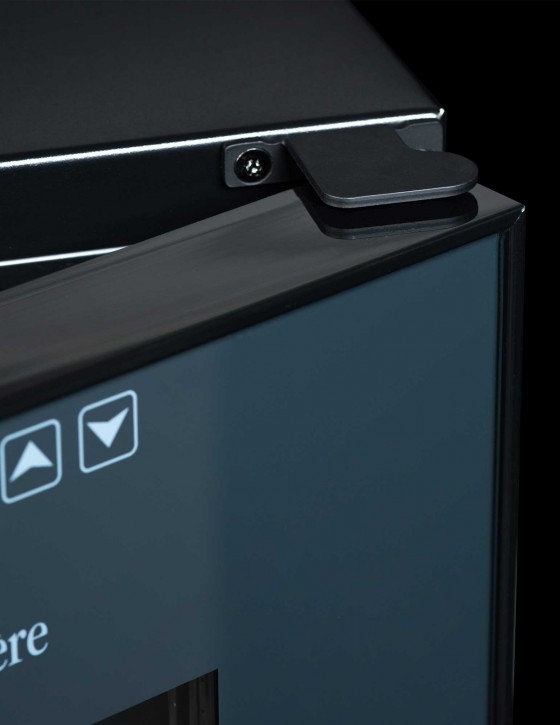 Винный шкаф La Sommeliere LS28CB