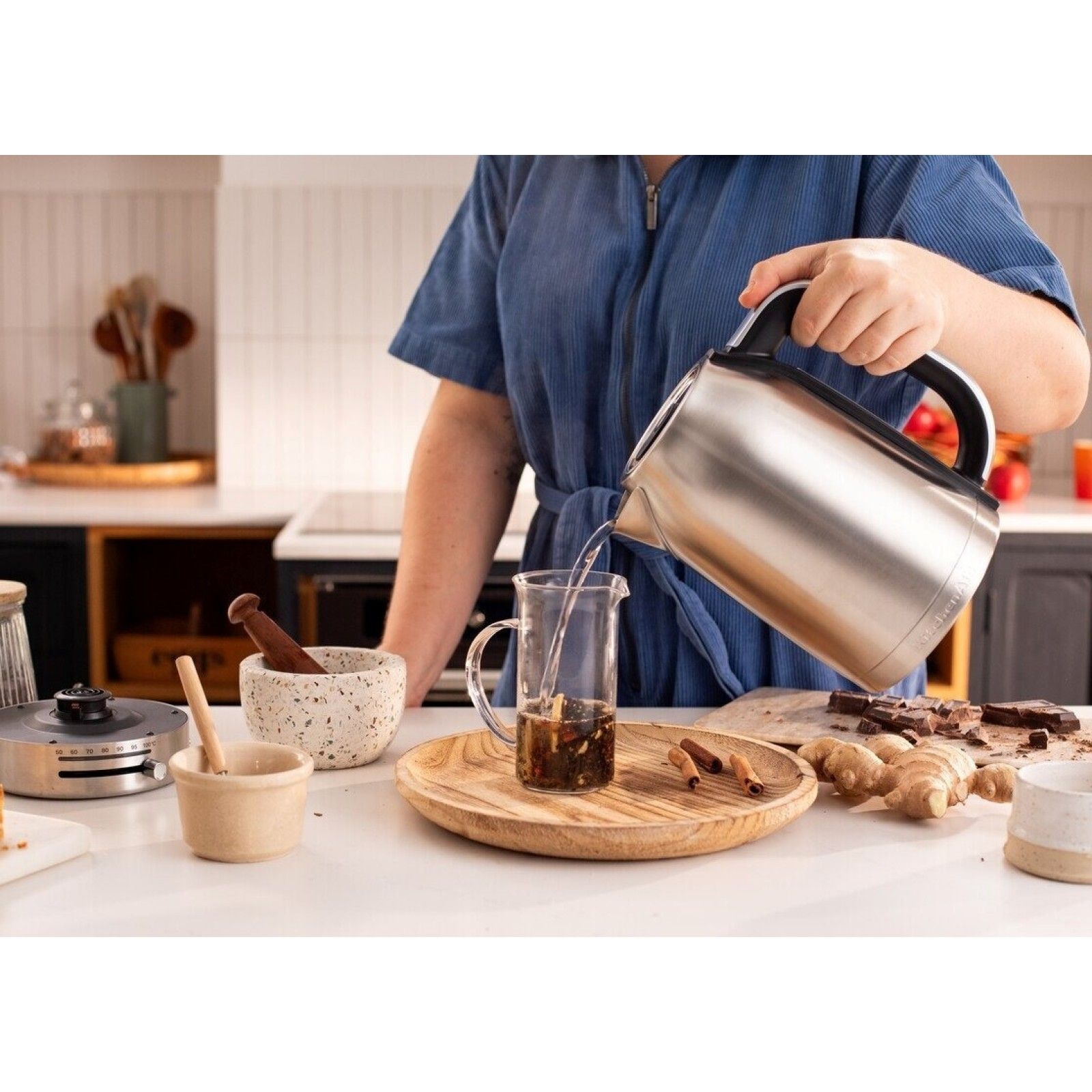 Электрочайник KitchenAid Electric Kettle Brushed Stainless Steel KEK1701SX