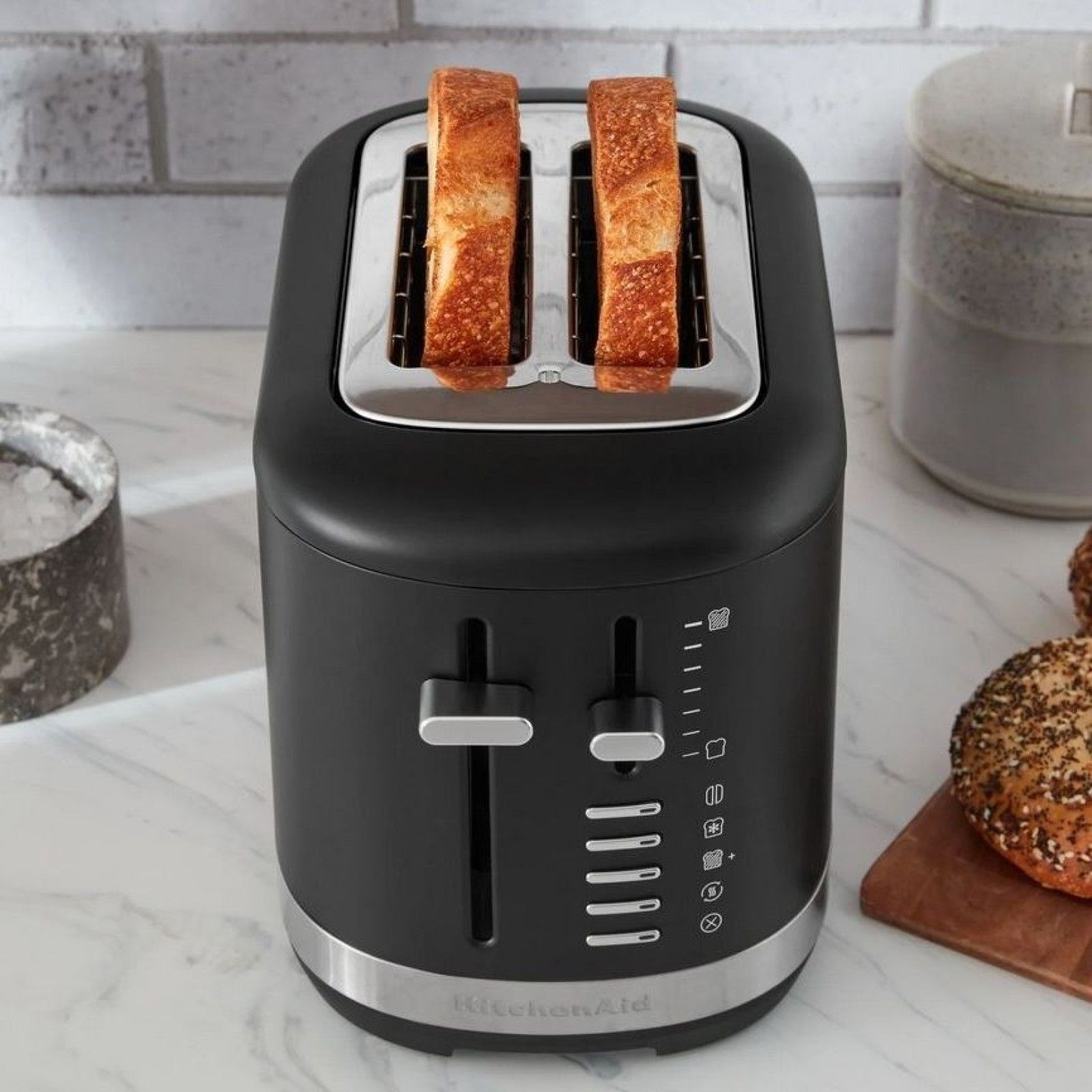 Тостер KitchenAid 5KMT2109EBM