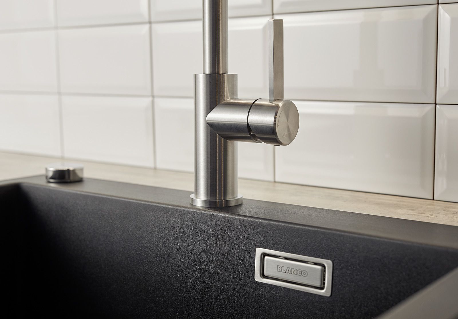 Кухонный смеситель Blanco Jandora Stainless Steel 526615