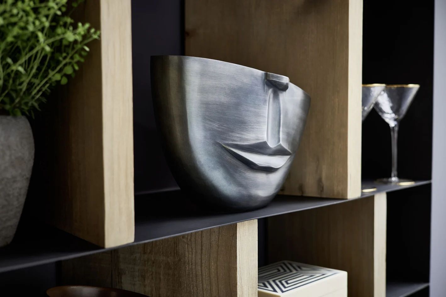 Ваза KARE Vase Half Face Anthrazit 53914