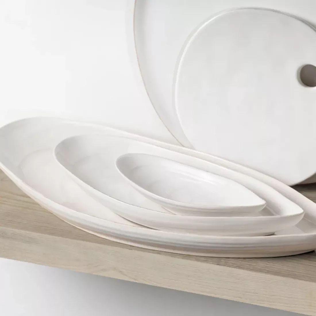 Блюдо овальное Costa Nova Aparte Tray MRA451-WHI