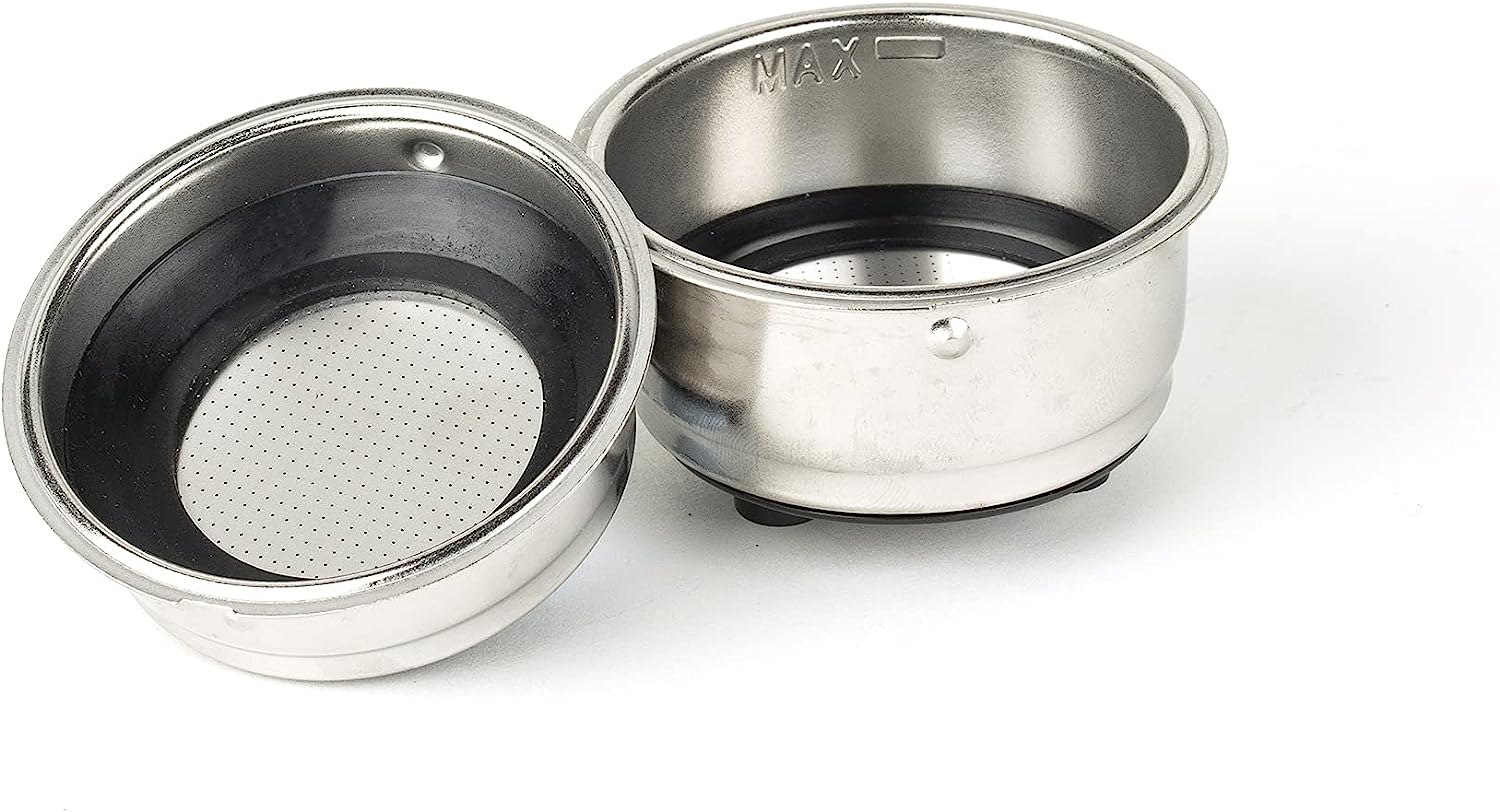 Кофеварка рожковая Black+Decker BXCO850E