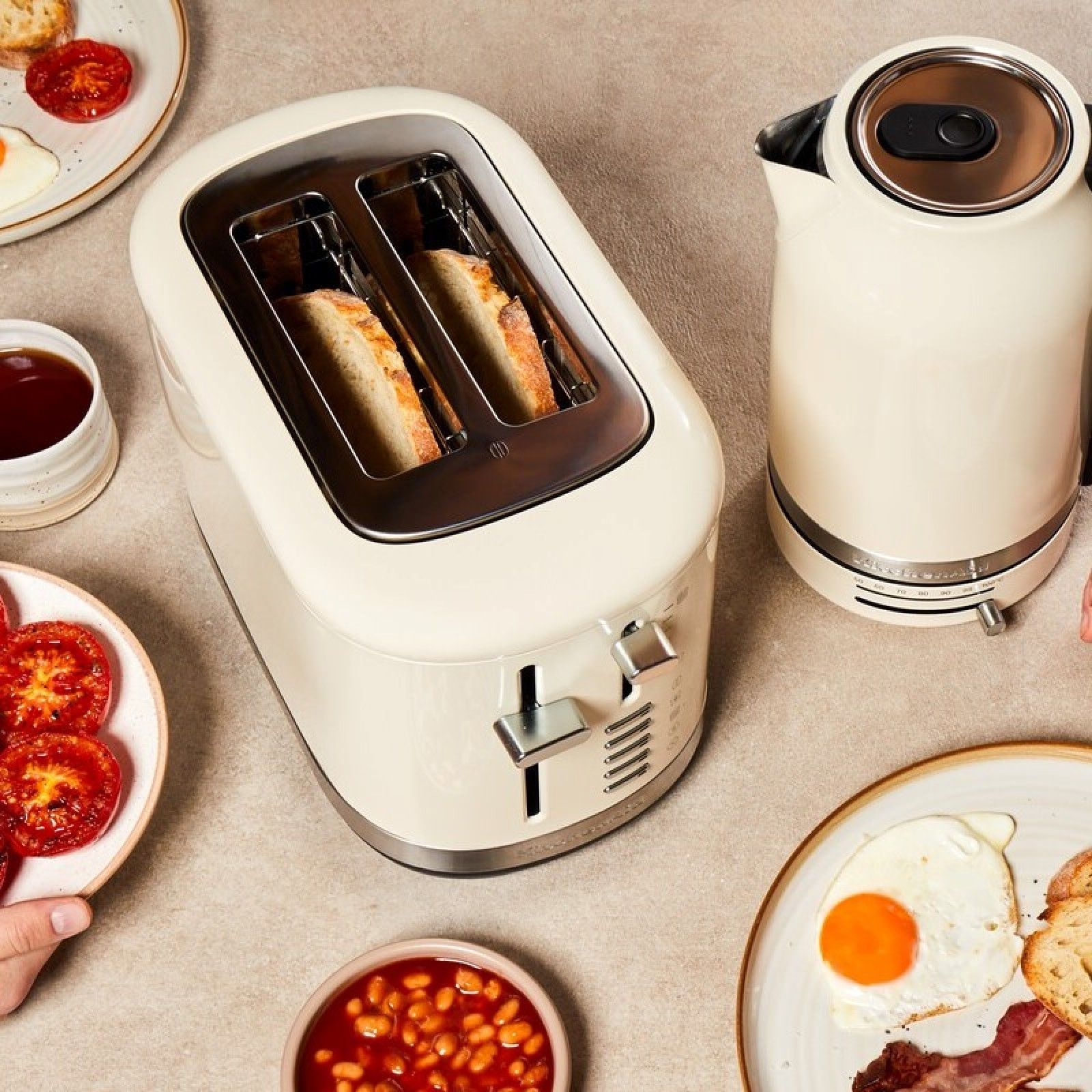 Тостер KitchenAid 2-Slice Toaster Almond Cream KMT2109AC