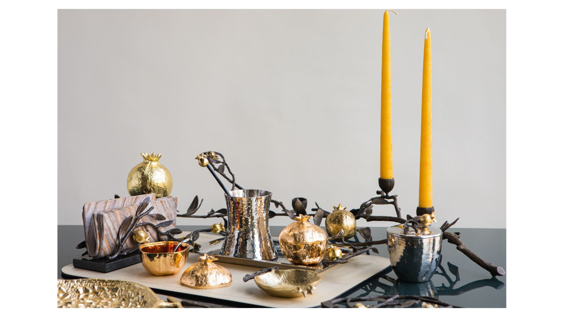 Салфетница Michael Aram Pomegranate Vertical Napkin Holder 175131