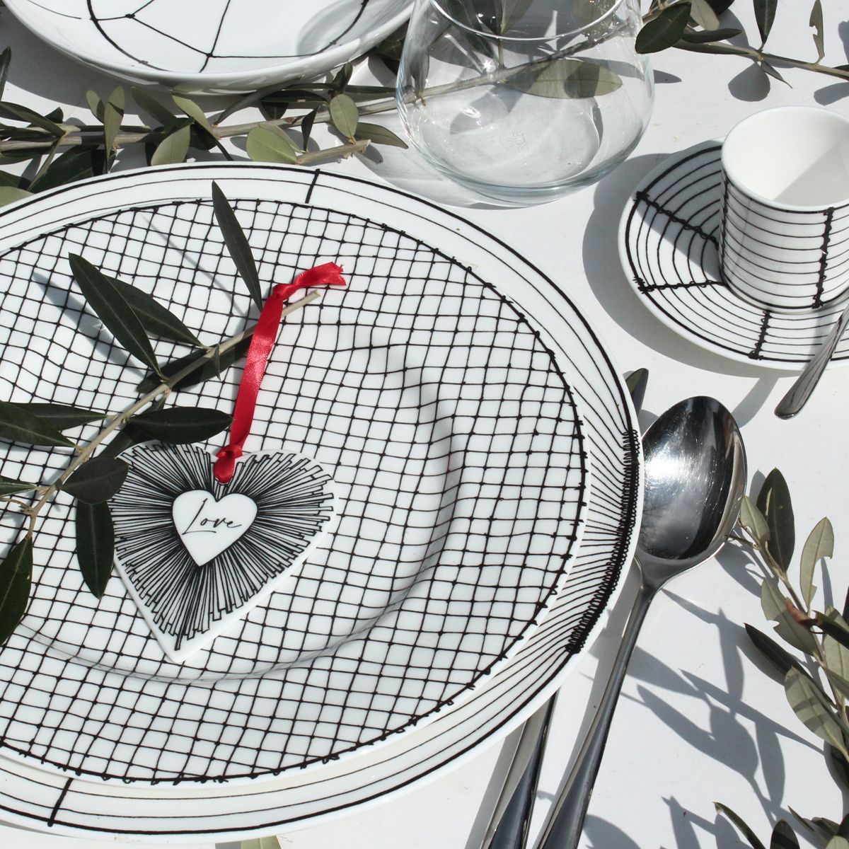 Тарелка обеденная Taitù Ferri Piatto Piano 2-50