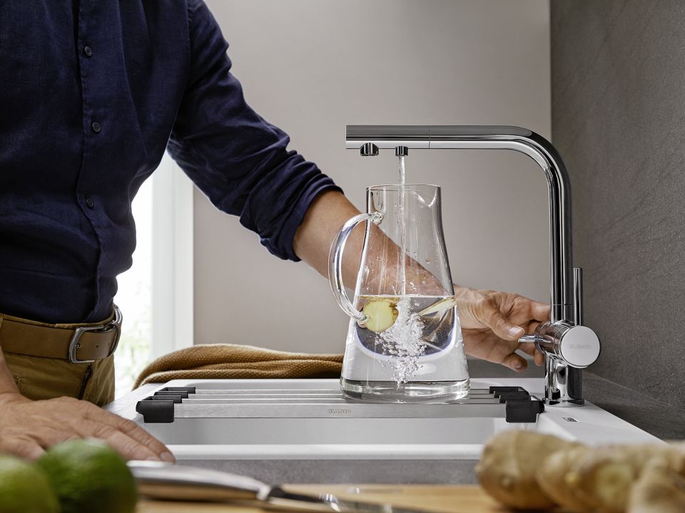 Кухонный смеситель Blanco Fontas II PVD Steel 525138