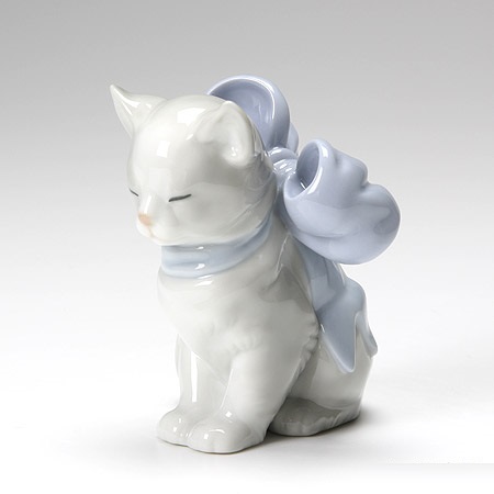 Статуэтка NAO Kitty Present 2001348