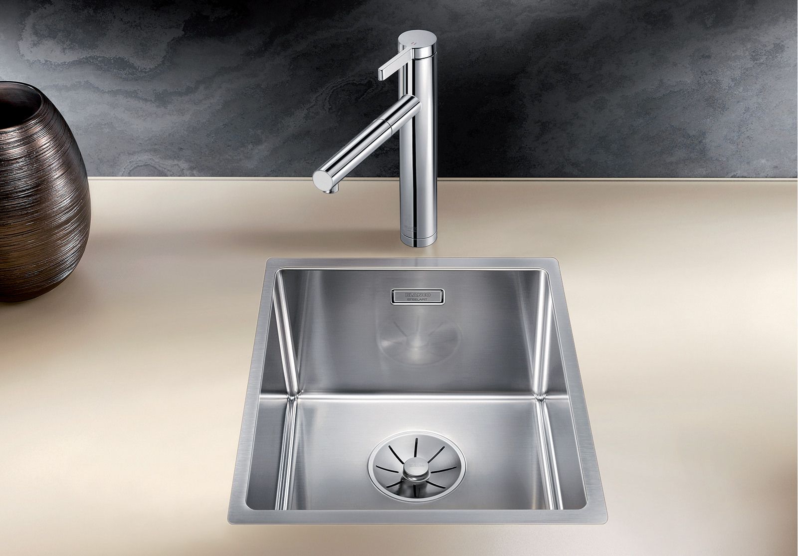 Кухонная мойка Blanco Claron 340-IF InFino 521570