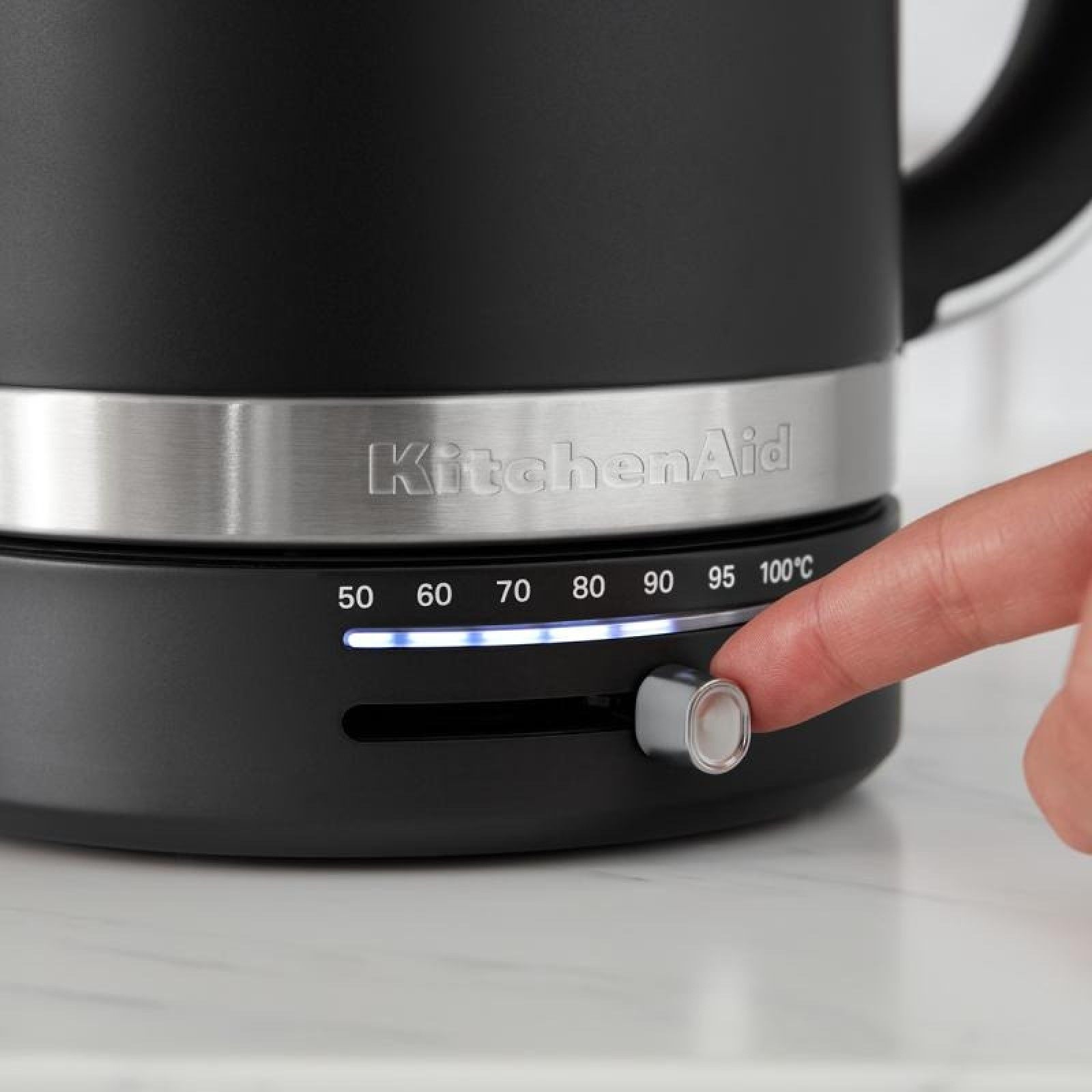 Электрочайник KitchenAid Electric Kettle Black Matte KEK1701BM