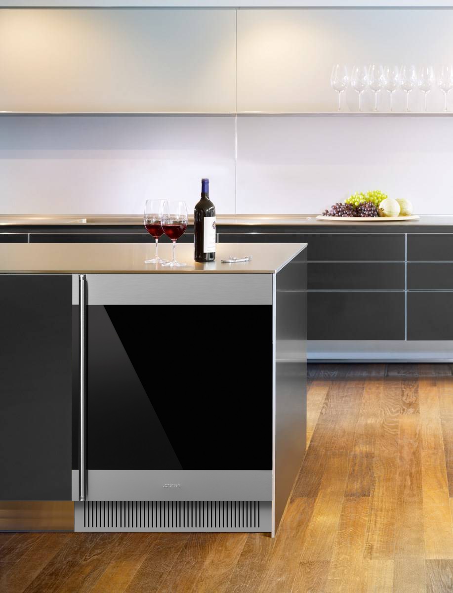 Винный шкаф SMEG CVI338RX3