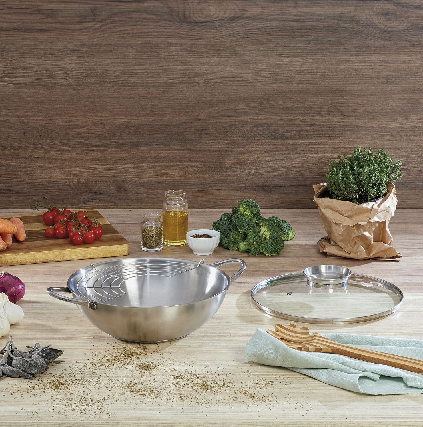 Сковорода WOK с крышкой Barazzoni Speciale 42500972800