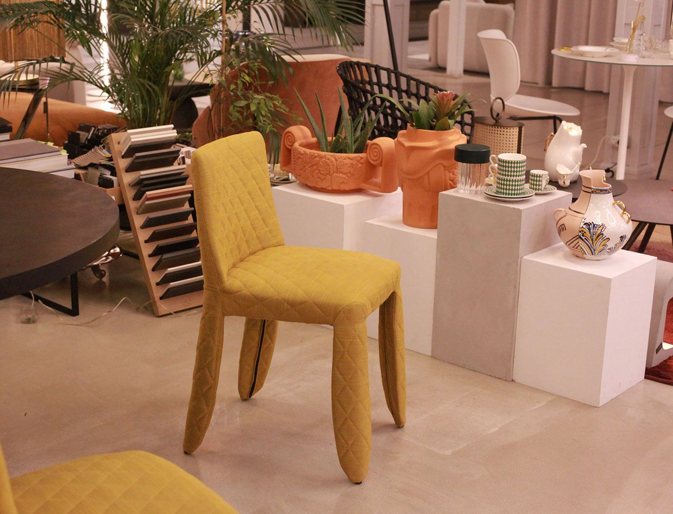 Обеденный стул Moooi Monster Diamond Chair Yellow PMONSDIXNI