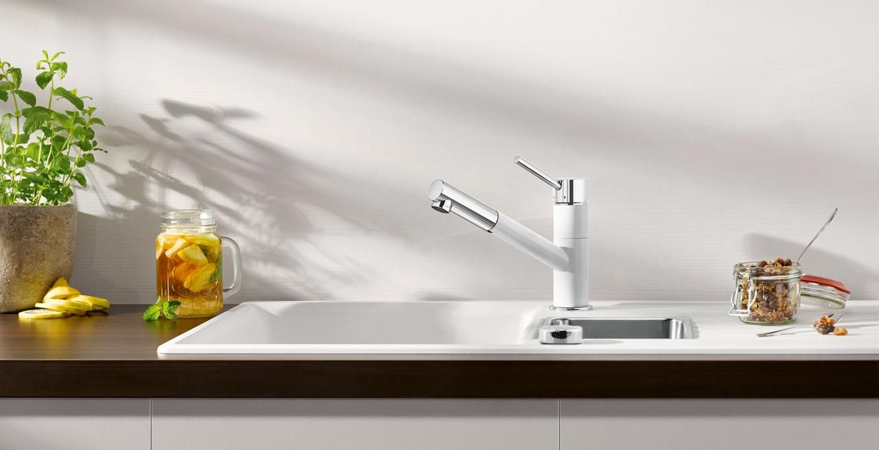 Кухонный смеситель Blanco Kano-S Black Matt 526668