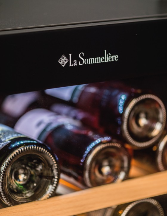 Винный шкаф La Sommeliere SLS45DZ