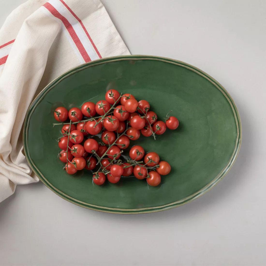 Блюдо овальное Casafina Fontana Oval Platter FT327-GRN