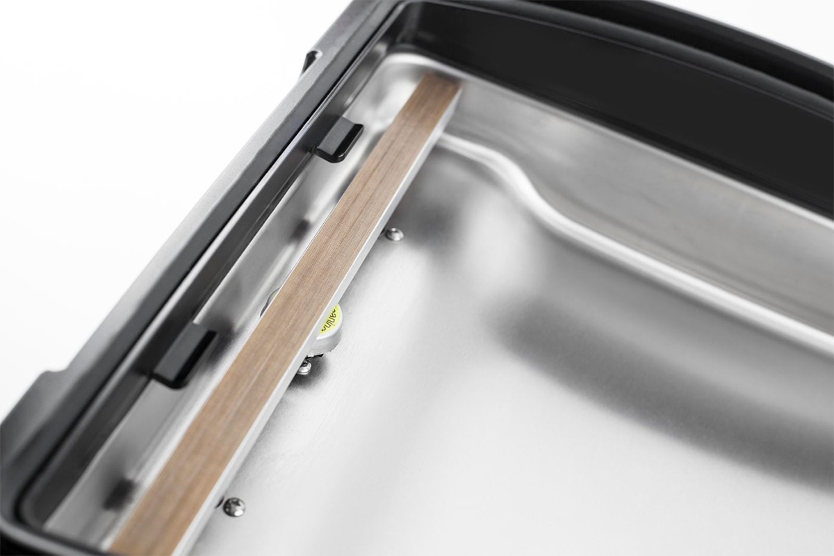 Вакуумный упаковщик Caso VacuChef 70