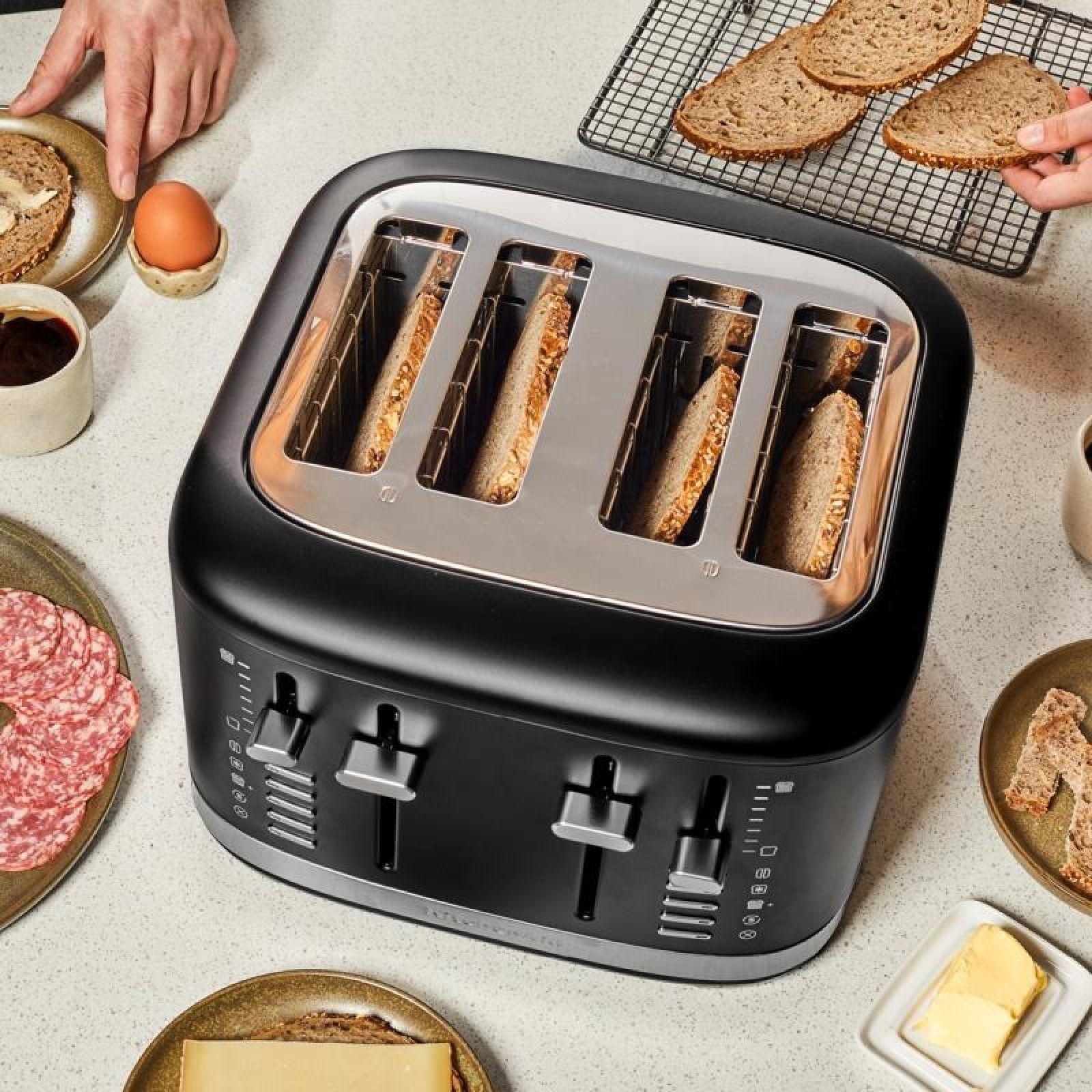 Тостер KitchenAid 5KMT4109EBM