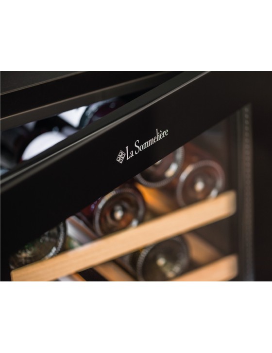 Винный шкаф La Sommeliere SLS45DZ