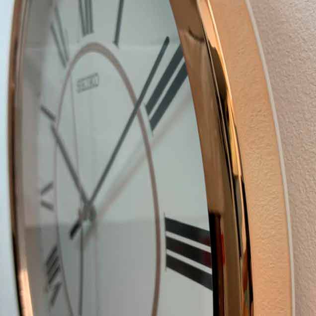 Настенные часы Seiko Quartz Wall Clock QXA614P