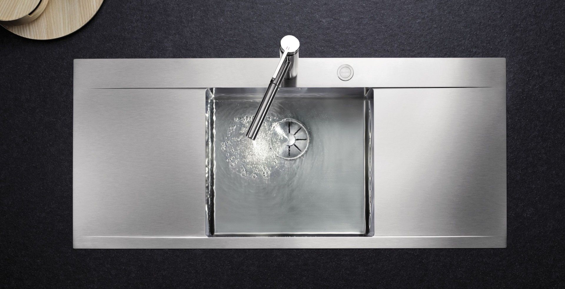 Кухонный смеситель Blanco Linee-S Galvanic Chrome 517591