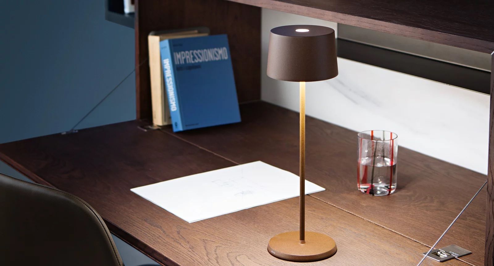 Настольная лампа Zafferano Olivia White Table Lamp LD1850B3