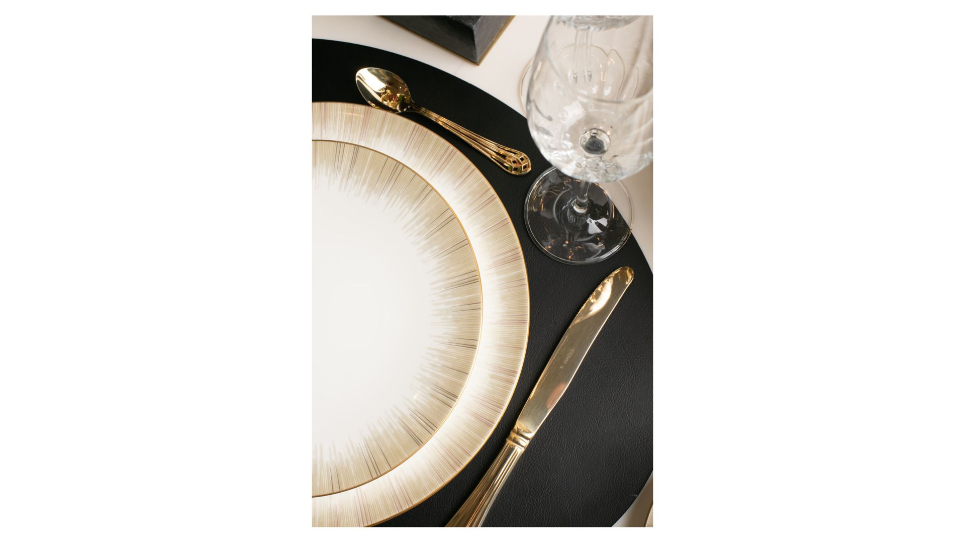 Тарелка десертная Narumi Glowing Gold NAR-51989-5649