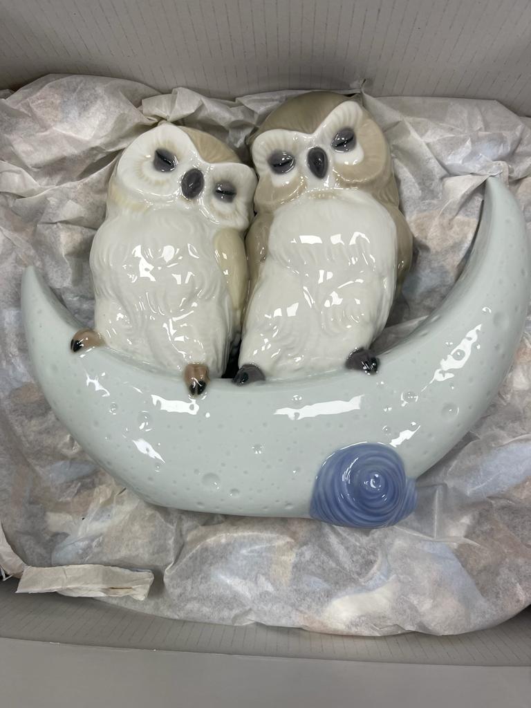 Статуэтка NAO Love Story 2001901