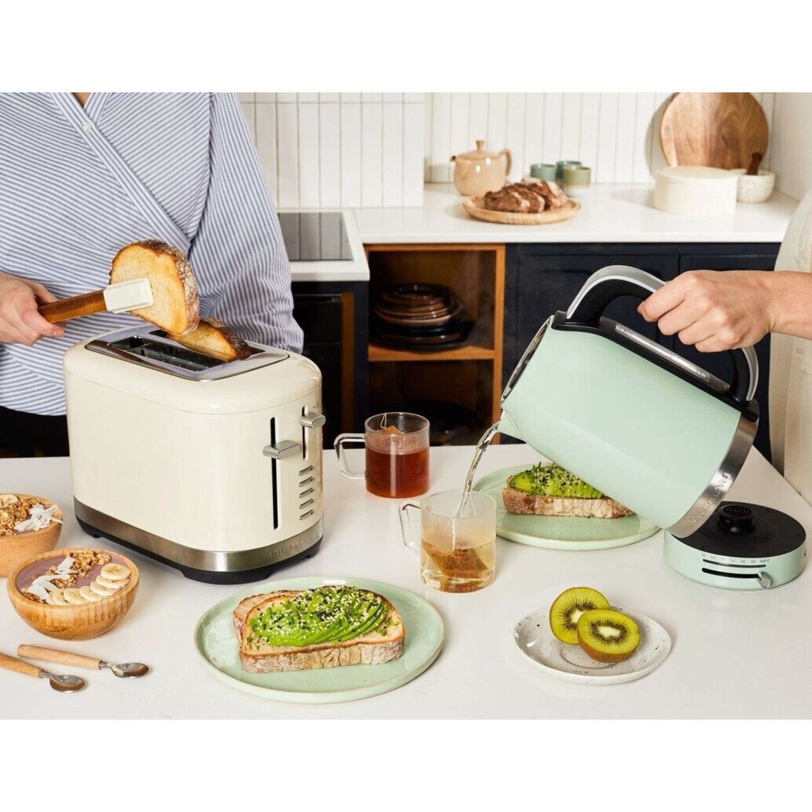 Электрочайник KitchenAid Electric Kettle Pistachio KEK1701PT