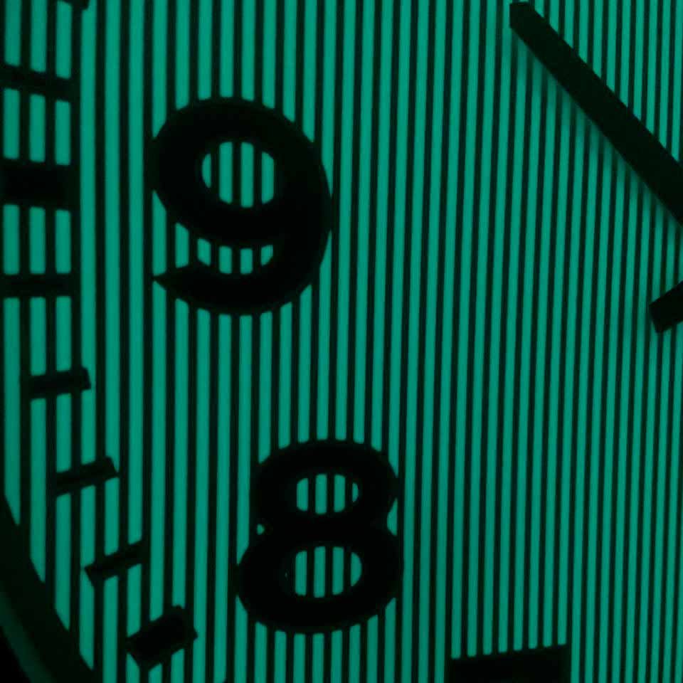 Настенные часы Seiko Quartz Wall Clock QXA799S