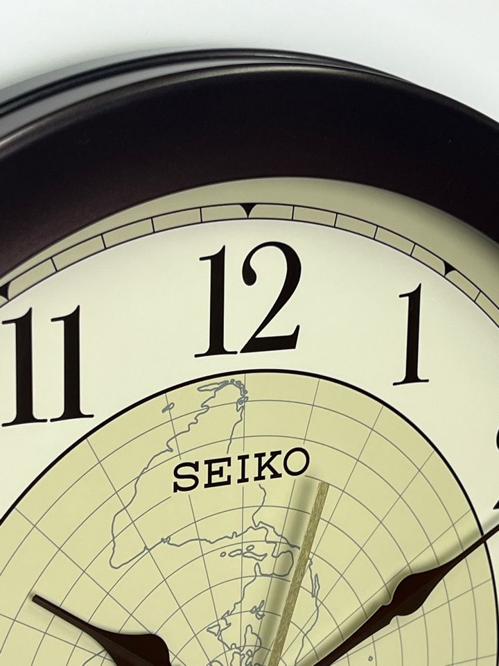 Настенные часы Seiko Quartz Wall Clock QXA709BT