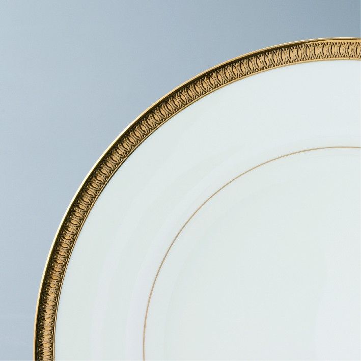 Тарелка обеденная Narumi Pembroke 80740-1557