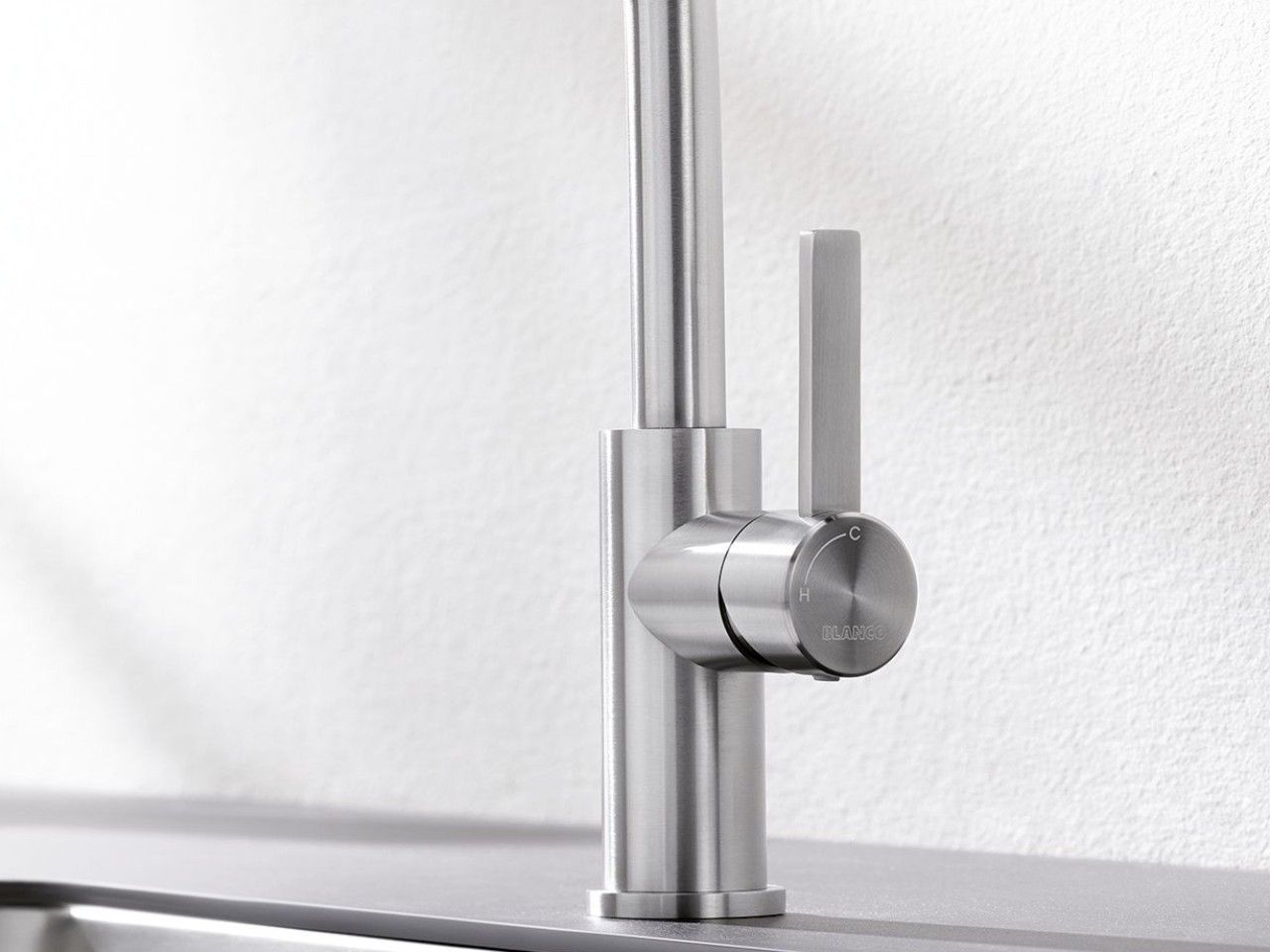 Кухонный смеситель Blanco Lanora Stainless Steel 523122