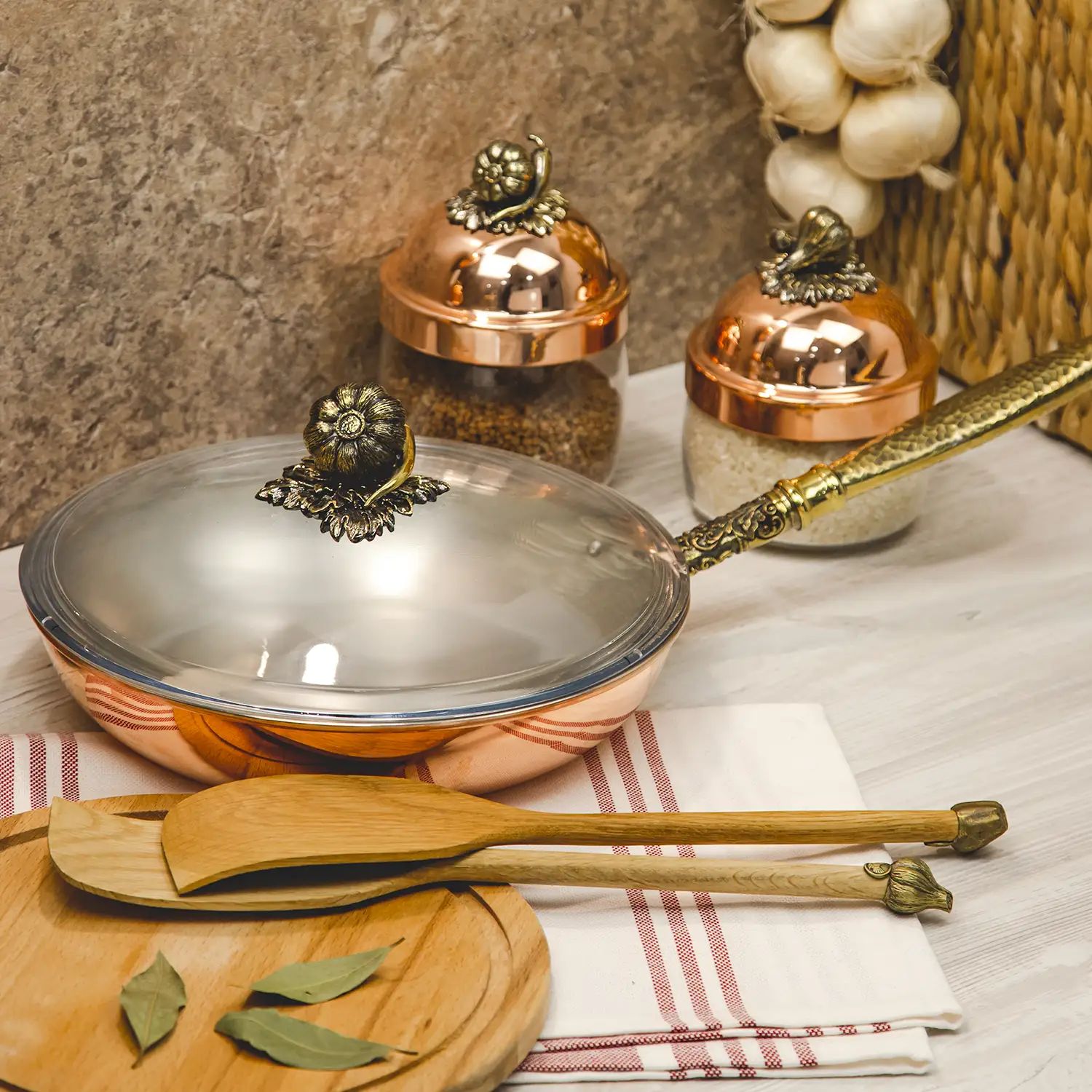 Сковорода с крышкой Кольчугинский Мельхиор KM111797