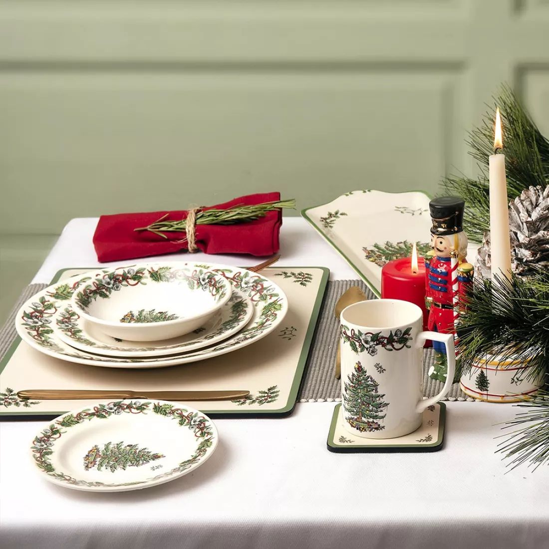 Тарелка десертная Spode Christmas Tree Plate XTRO0145-1