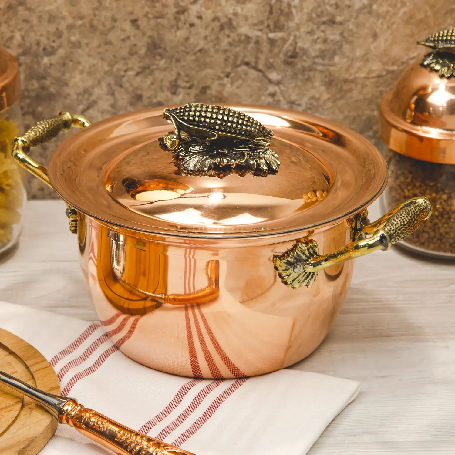 Кастрюля с крышкой Кольчугинский Мельхиор KM111757