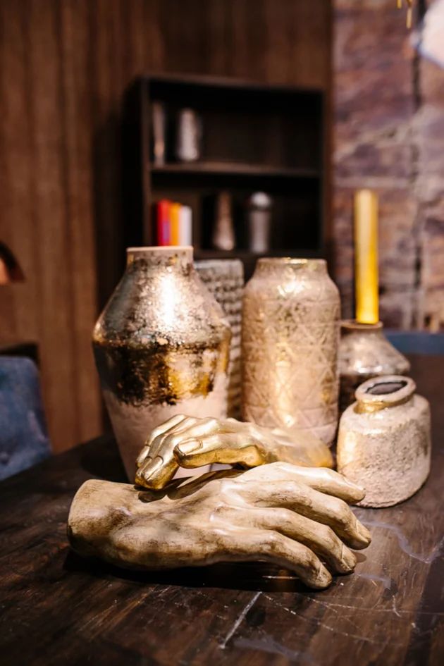 Фигурка KARE Deko Objekt Mano Gold 30201