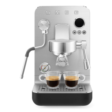 Кофеварка рожковая Smeg Macchina da Caffè Espresso &lt;anuale Minipro Nero Opaco EMC02BLMEU