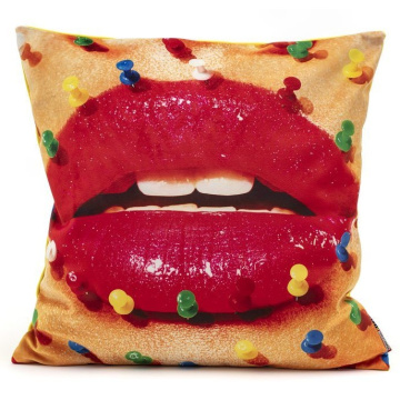 Подушка Seletti Cushion Mouth With Pins With Plume Padding 02330